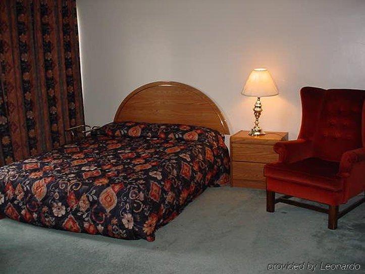 Chipican Motel Sarnia Room photo